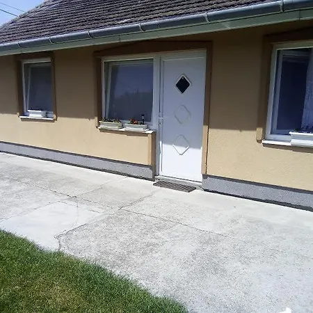 Apartmany-lelovics-ubytovanie * Veľký Meder